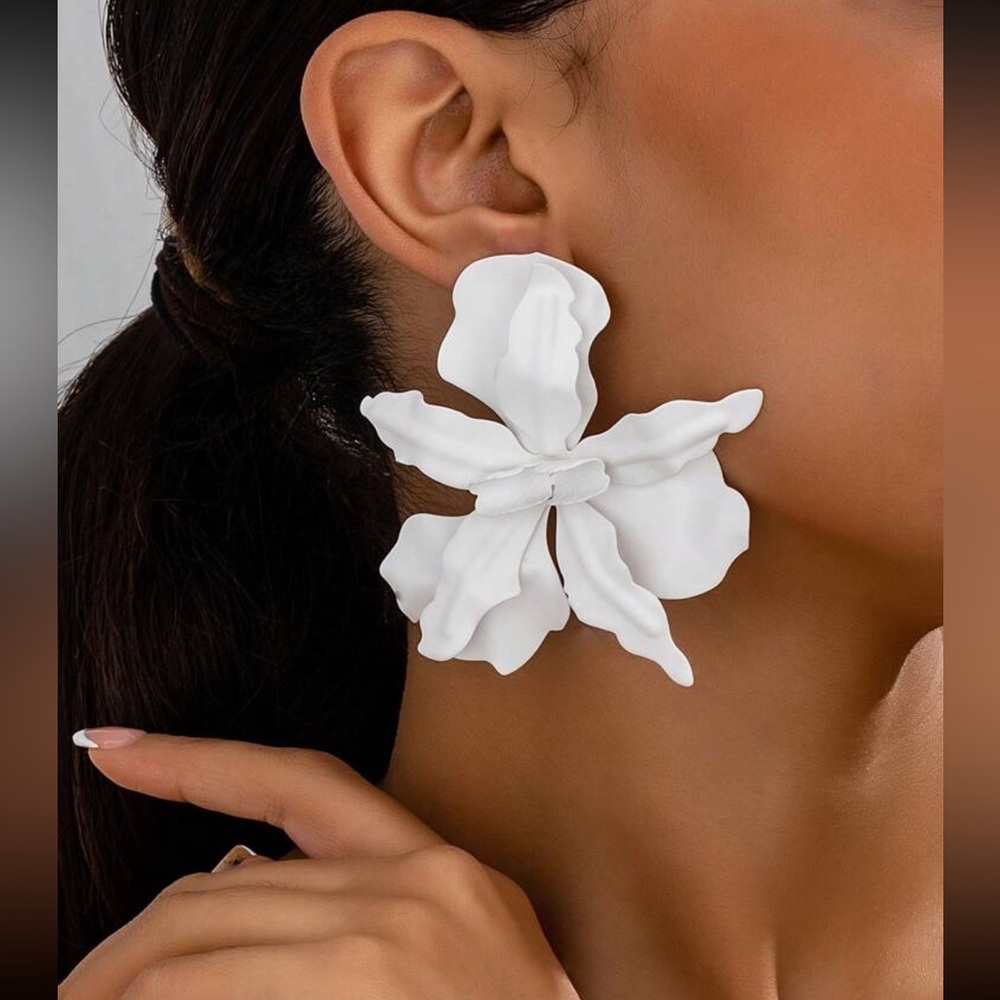 Flower Shaped Statement Earrings